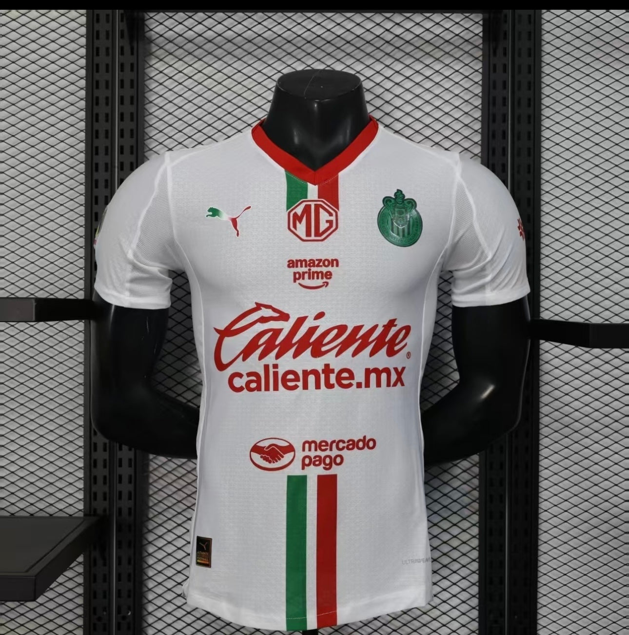 CHIVAS AWAY 25-26