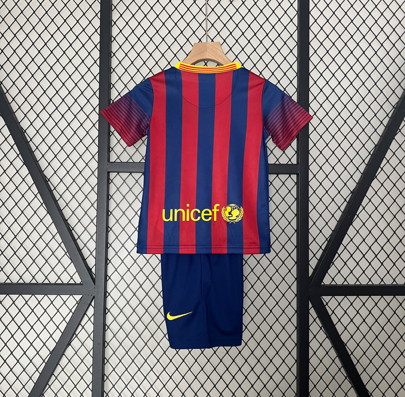 KIDS BARCELONA RETRO 2013-14 JERSEY KIT FAN VERSION