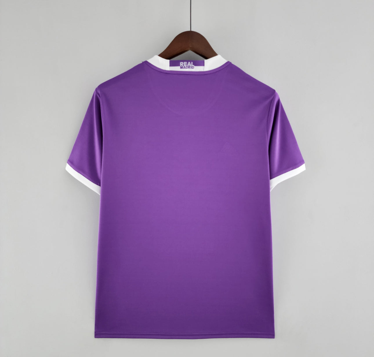 RETRO REAL MADRID 2016-17 AWAY JERSEY