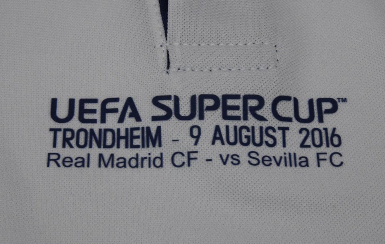 RETRO REAL MADRID 2015-16 HOME JERSEY