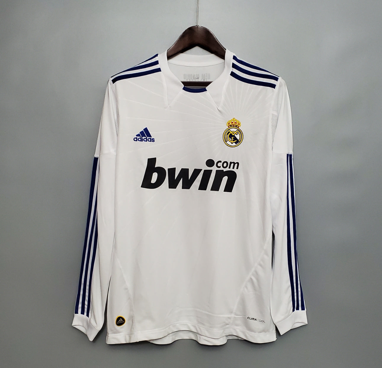 RETRO REAL MADRID 2010-11 LONG SLEEVE HOME JERSEY FAN VERSION