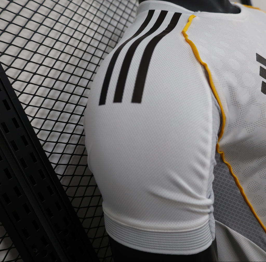 REAL MADRID HOME 2025-26 PLAYER VERSION
