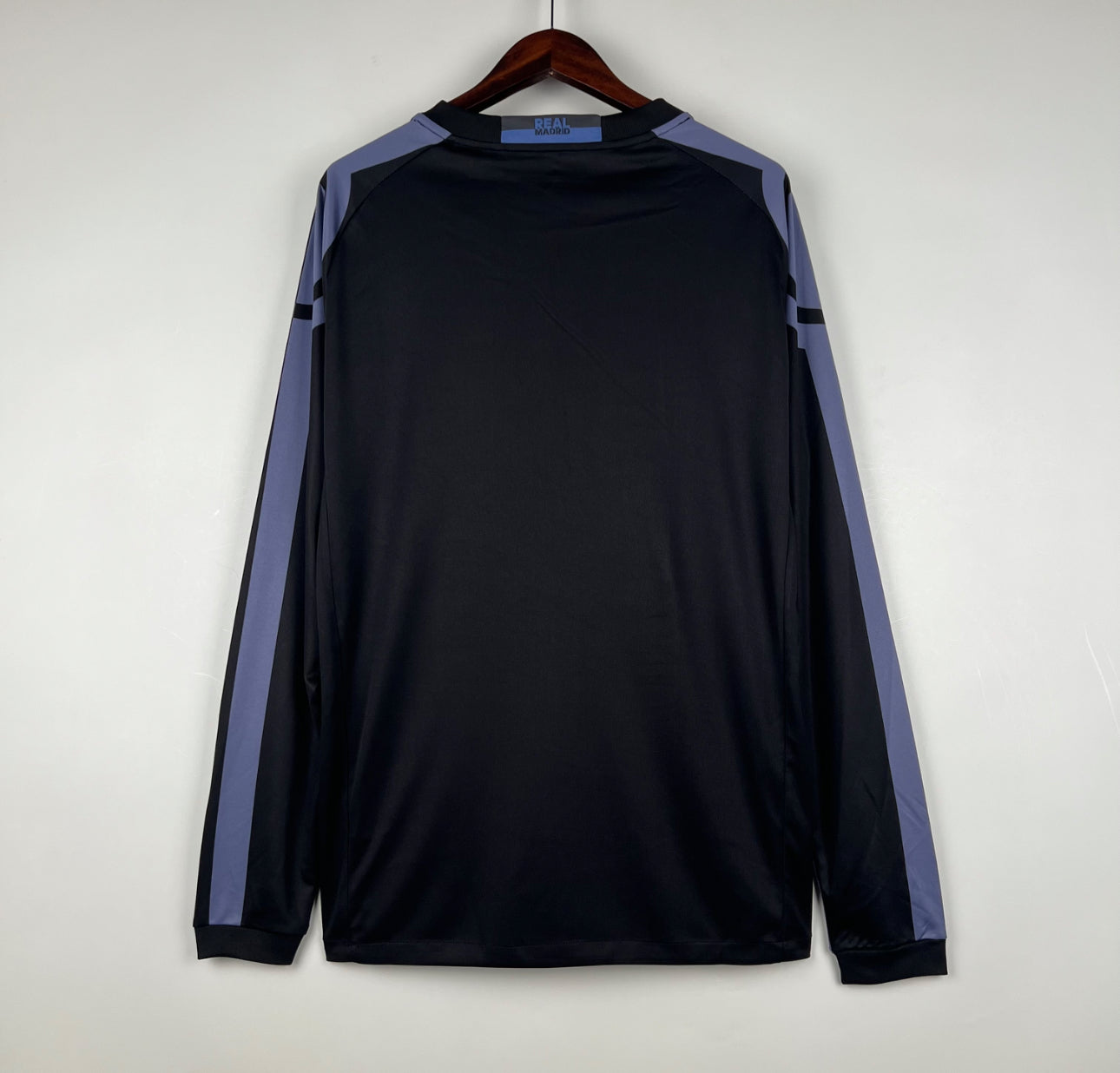 RETRO REAL MADRID 2016-17 THIRD AWAY JERSEY LONG SLEEVE