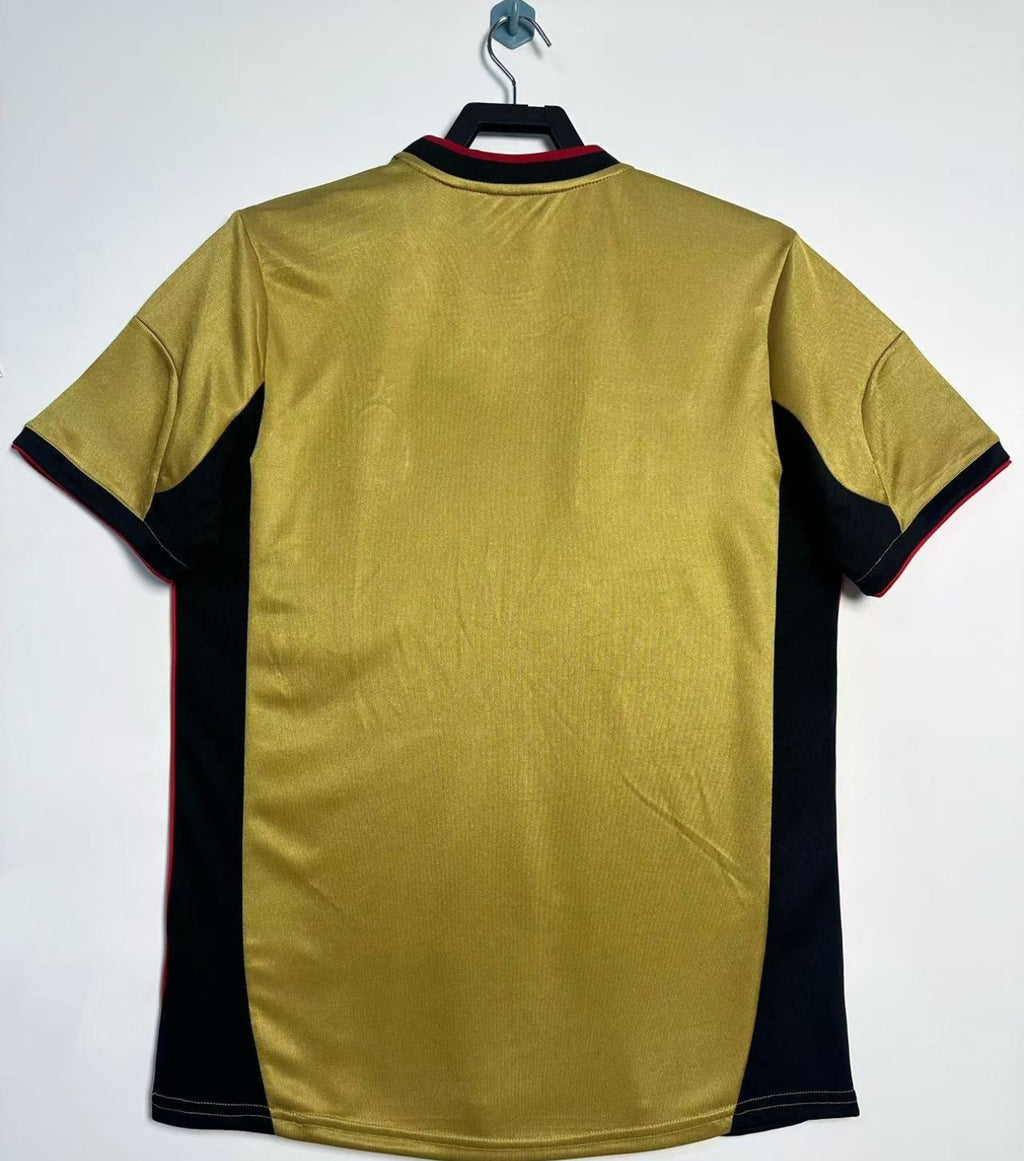 RETRO 2013-14 AC MILAN JERSEY FAN VERSION