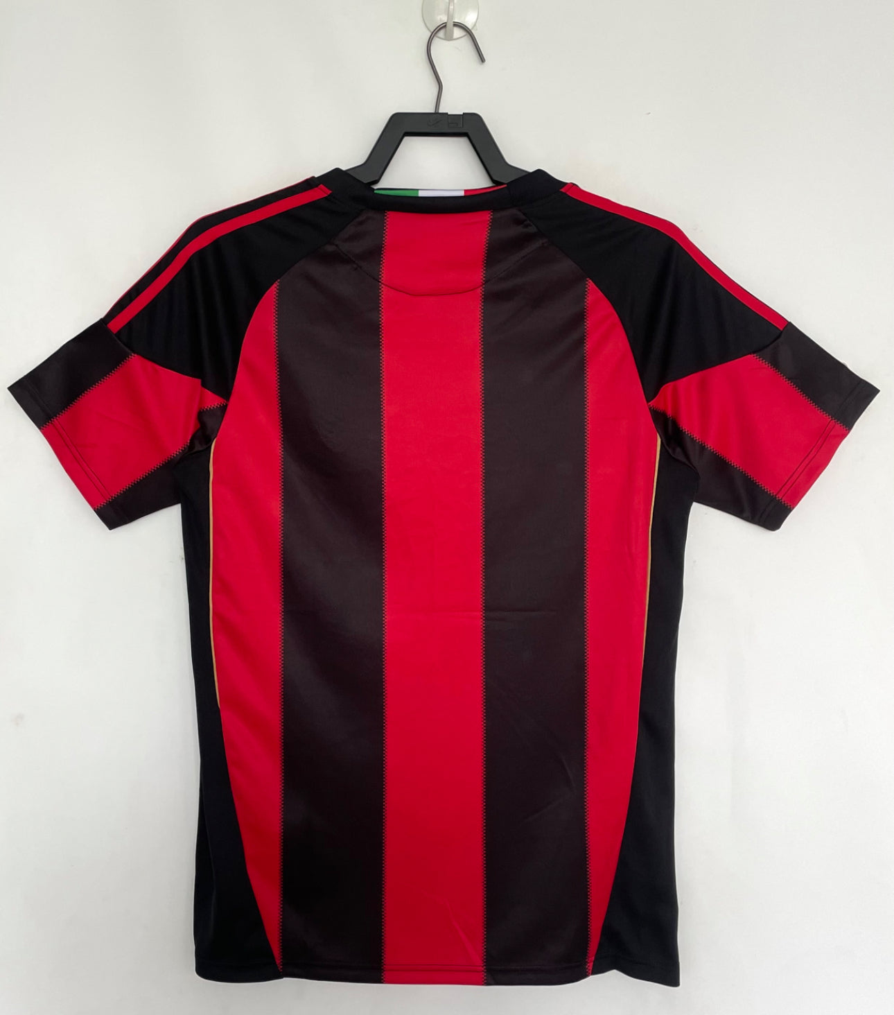 RETRO AC MILAN 2010-11 HOME JERSEY FAN VERSION
