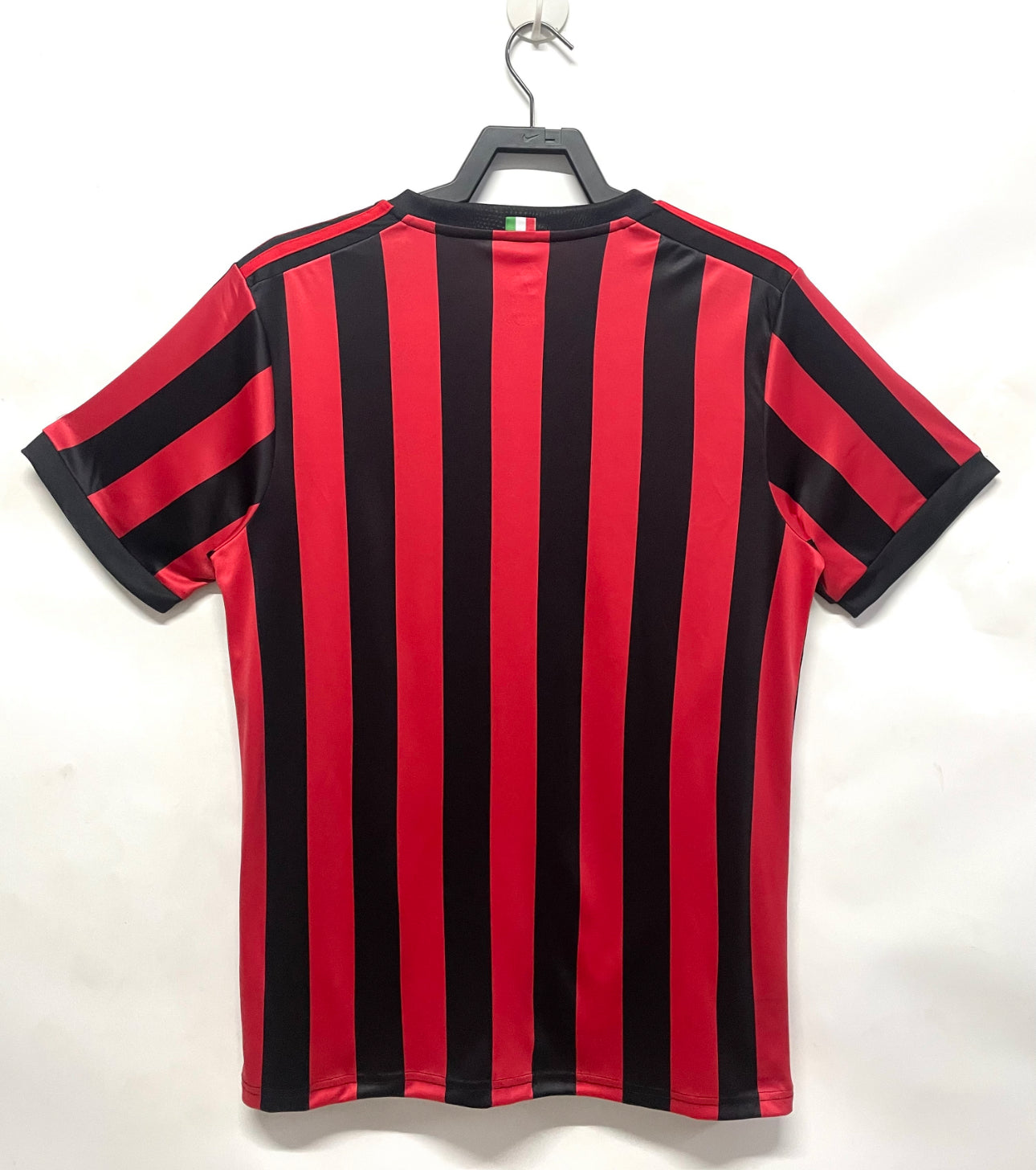 RETRO AC MILAN 2017-18 HOME JERSEY FAN VERSION