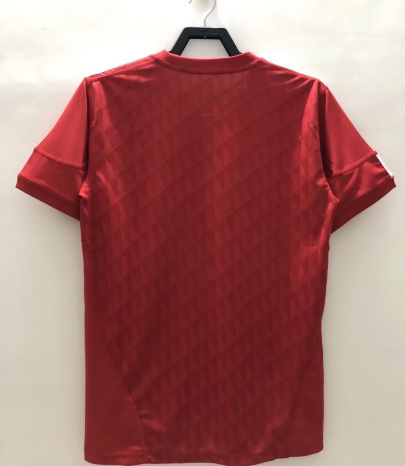 RETRO LIVERPOOL 2010 HOME JERSEY