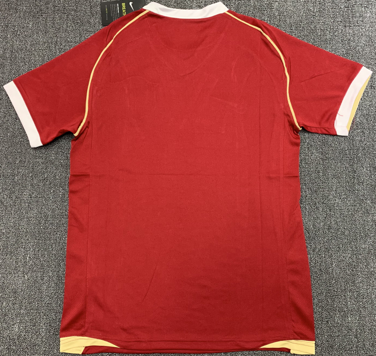 RETRO MANCHESTER UNITED 2006-07 HOME JERSEY FAN VERSION