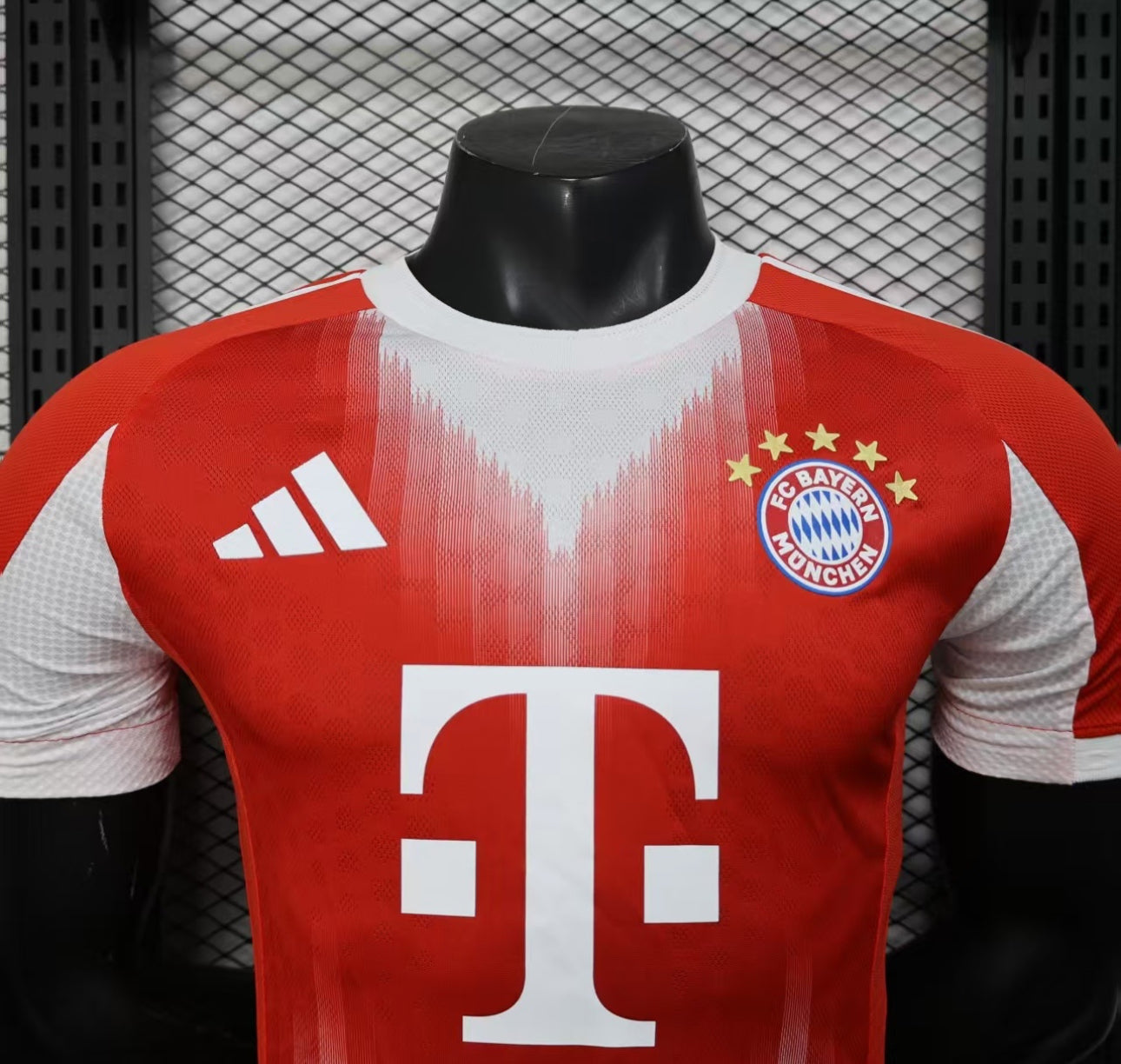 BAYERN MUNCHEN 2025-26 HOME JERSEY PLAYER VERSION