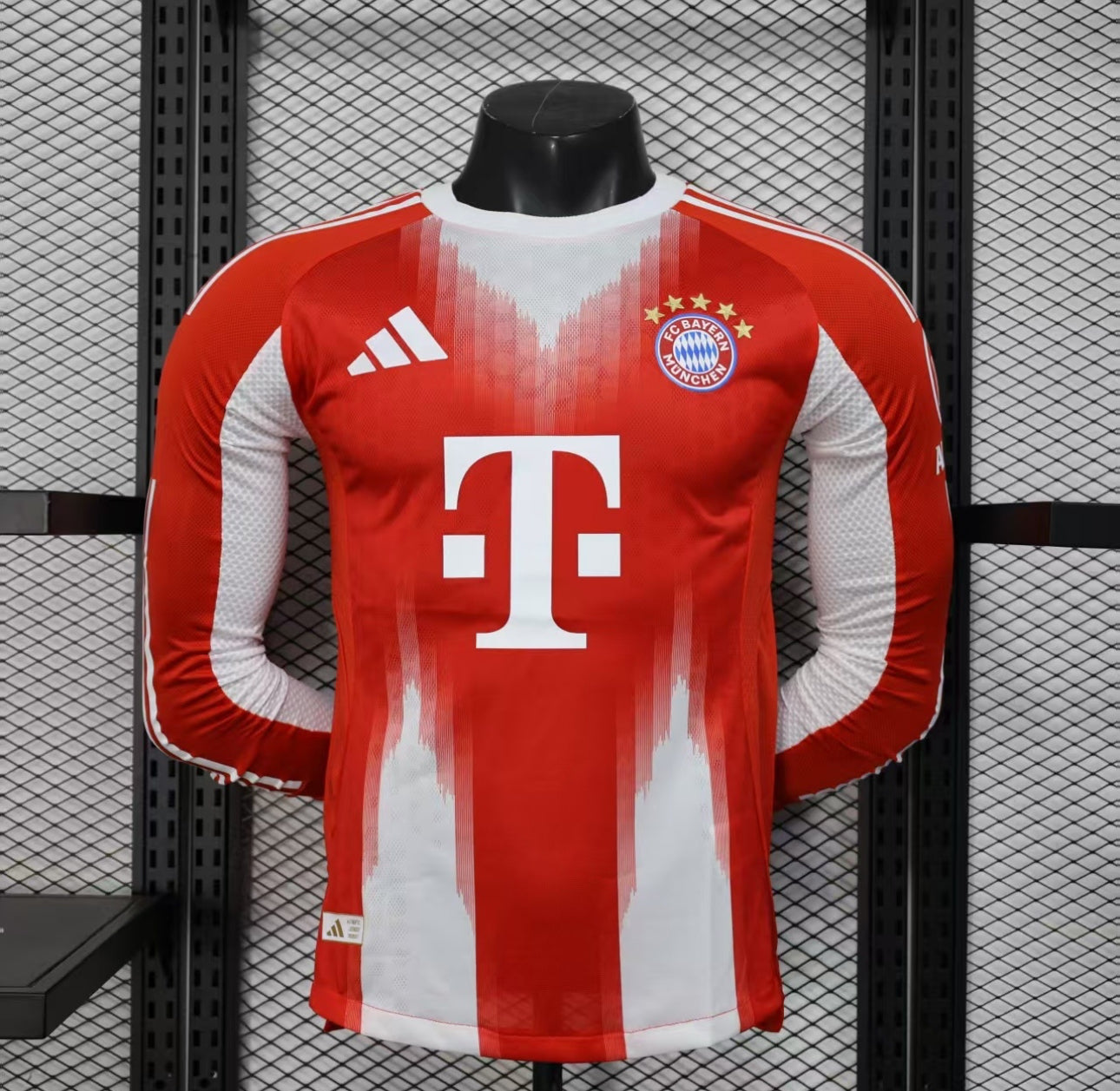 BAYERN MUNCHEN 2025-26 HOME JERSEY PLAYER VERSION