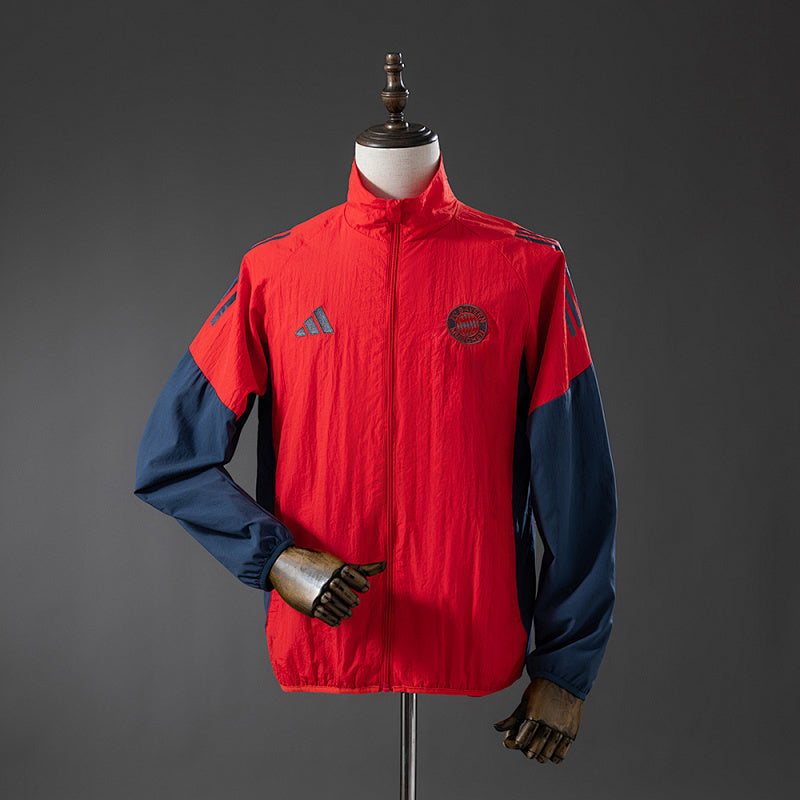 Bayern Munich Windbreaker - Red