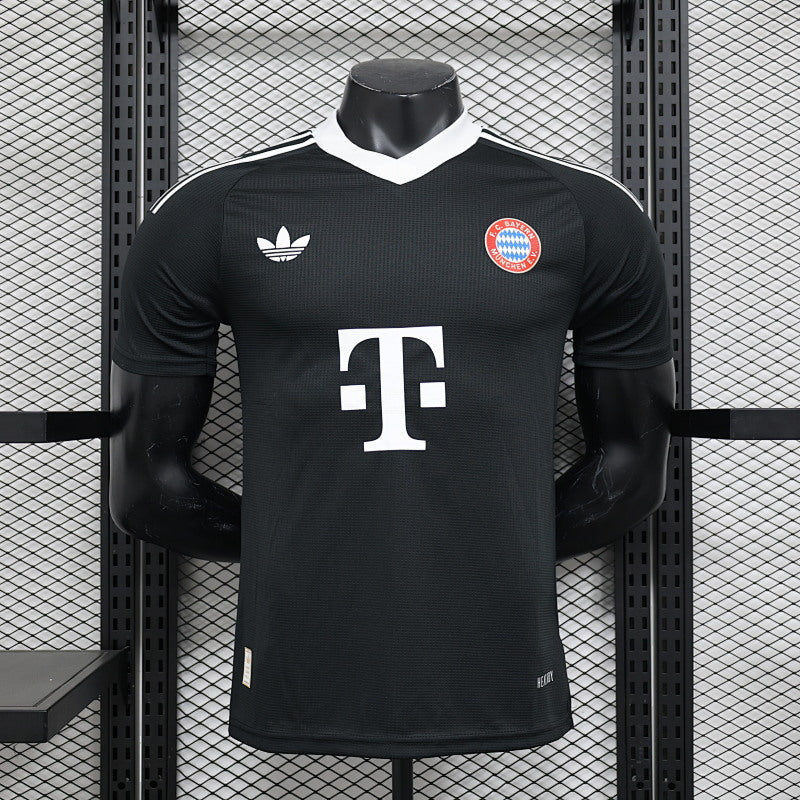 2024/25 Bayern Munich Black Goalkeeper Jersey Player Version