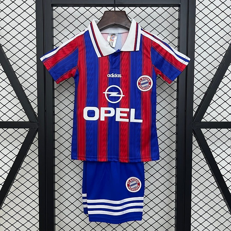 Kids Bayern Munich 1995/97 Home Jersey Kit Fan Version