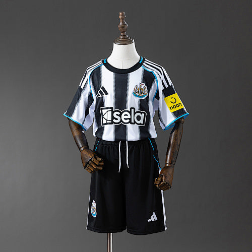 Newcastle United 2025/26 Home Full Kids Kit Jersey Fan Version