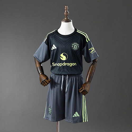 Manchester United 2025/26 Kids Jersey Kit