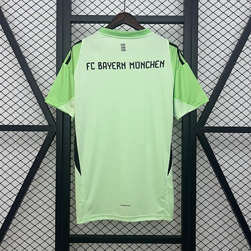 2025/26 Bayern Munich Goalkeeper Green Jersey Fan Version