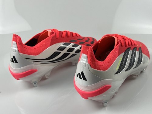 Adidas 26 Predator Elite Tongue SG