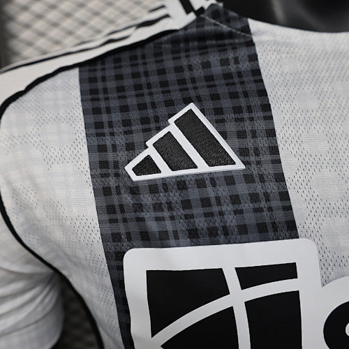 2025/26 Newcastle United Home Jersey Player Version