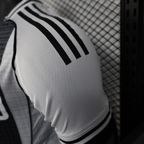 2025/26 Newcastle United Home Jersey Player Version