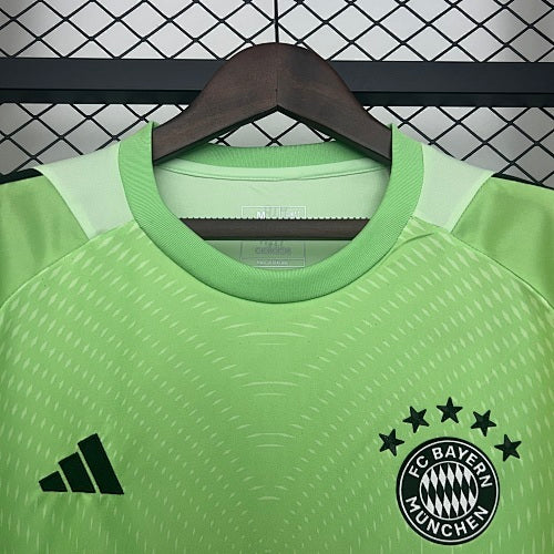 2025/26 Bayern Munich Goalkeeper Green Jersey Fan Version