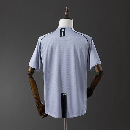 Manchester United 2007 Goalkeeper Grey Retro Jersey Fan Version