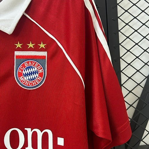 Retro Bayern 2005/06 Home Jersey Fan Version