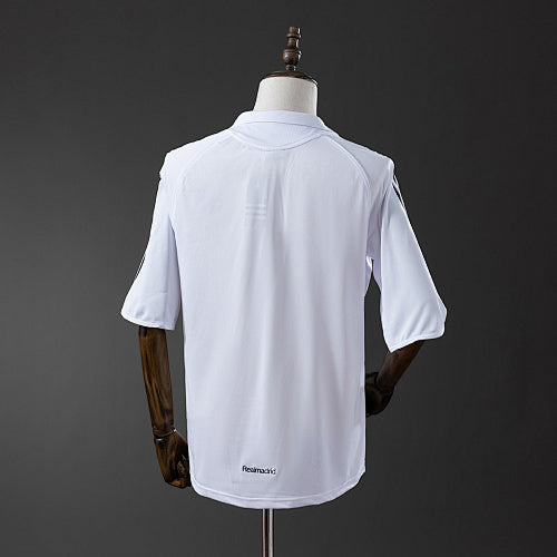 Retro Real Madrid 2005/06 Home Jersey