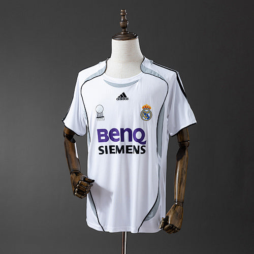 Retro Real Madrid 2006/07 Home Jersey