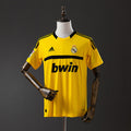 Retro Real Madrid 2011/12 Goalkeeper Yellow