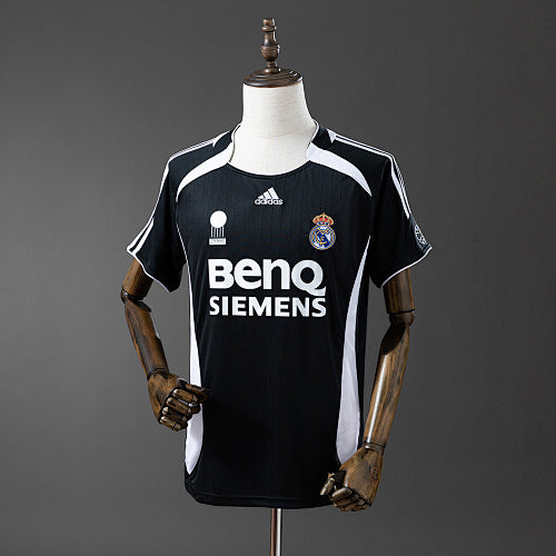 Retro Real Madrid 2006/07 Third Away Jersey