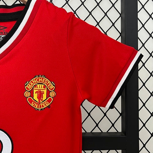 Kids Manchester United 2000/01 Home Jersey Kit Fan Version