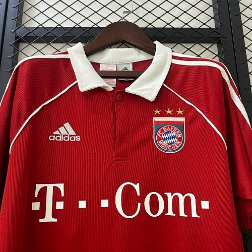 Retro Bayern 2005/06 Home Jersey Fan Version